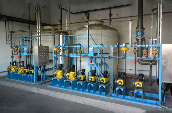 一体化加药装置